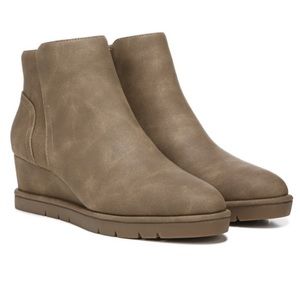 Life Stride Swift Wedge Boots